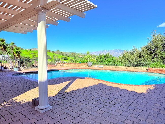 15353 Sonnet Pl in Hacienda Heights, CA - Foto de edificio - Building Photo