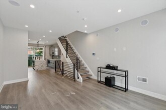 2138 N Randolph St in Philadelphia, PA - Building Photo - Building Photo
