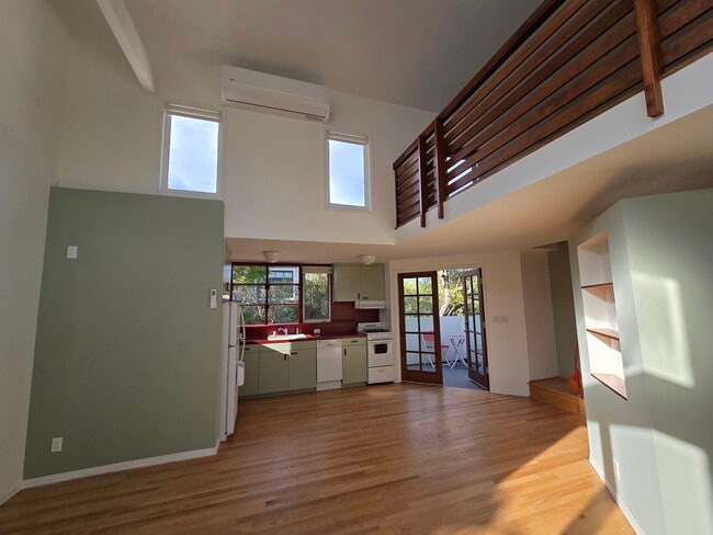 2417 4th St, Unit 2417 ½ 4th St in Santa Monica, CA - Building Photo - Building Photo