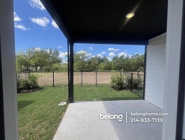 2725 Woodall Dr in Cedar Park, TX - Foto de edificio - Building Photo