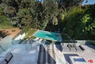 118 S Canyon View Dr in Los Angeles, CA - Building Photo - Building Photo