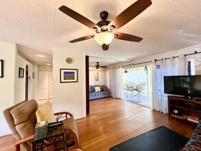 78-7054-7054 Kamehameha III Rd in Kailua Kona, HI - Building Photo - Building Photo