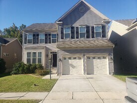 7592 Holly Ridge Dr in Glen Burnie, MD - Building Photo