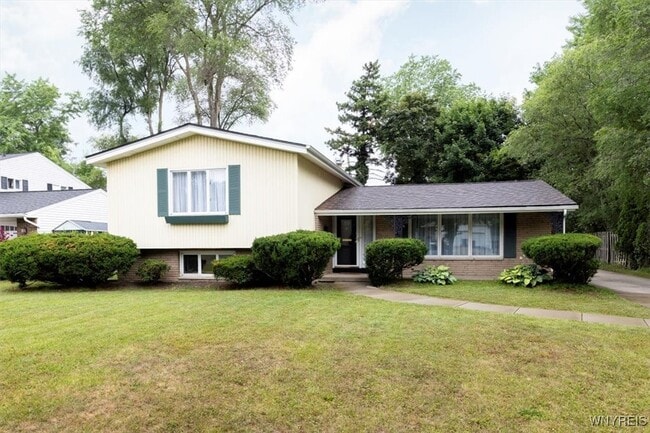 property at 39 Halwill Dr