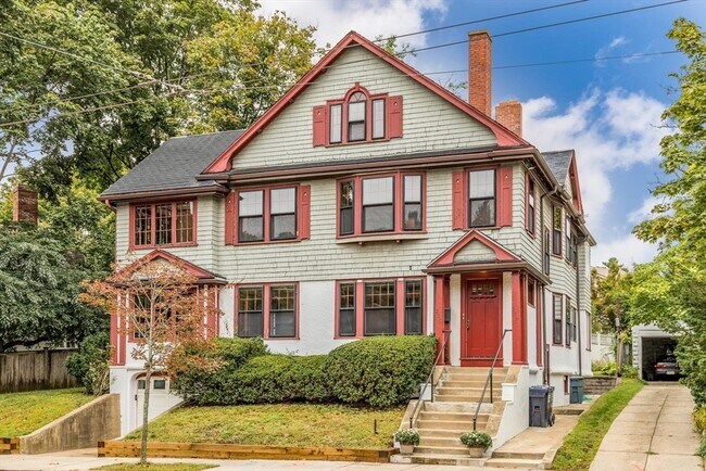375 Mount Auburn St, Unit #2 in Cambridge, MA - Building Photo - Building Photo