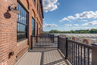 Strive Lofts in Providence, RI - Foto de edificio - Interior Photo