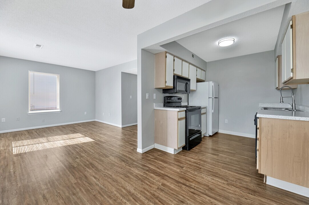 Country Walk Apartments in Mulvane, KS - Building Photo