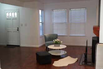 707 Military E in Benicia, CA - Building Photo - Building Photo