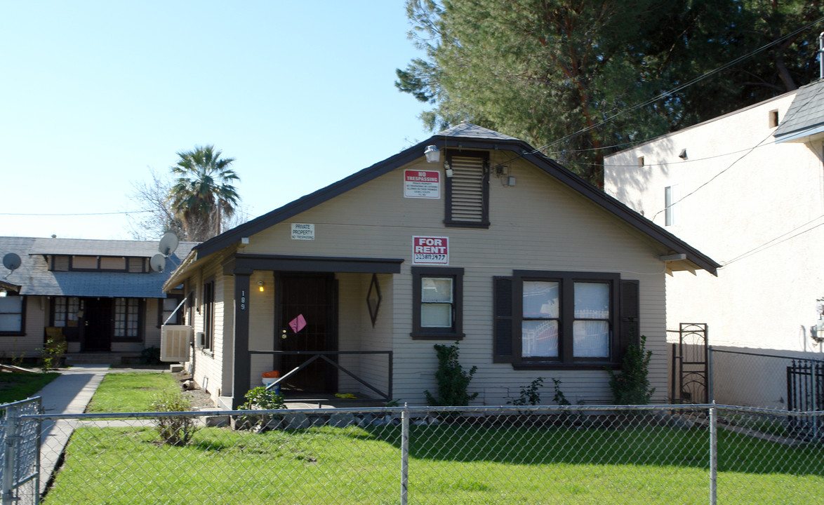 175 W Magnolia Ave in San Bernardino, CA - Building Photo