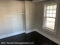 312 Superior St photo'