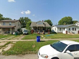 2152 E Johns Ave in Decatur, IL - Building Photo