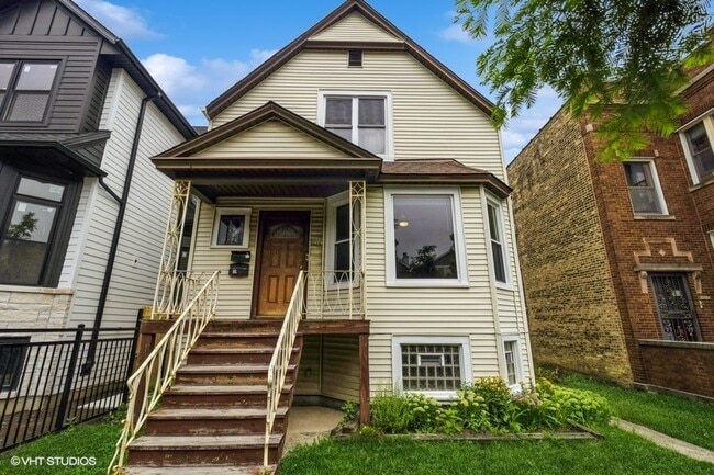 property at 3505 N Whipple St