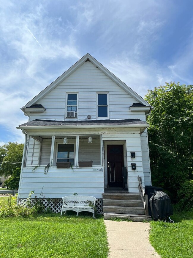 property at 532 39th St