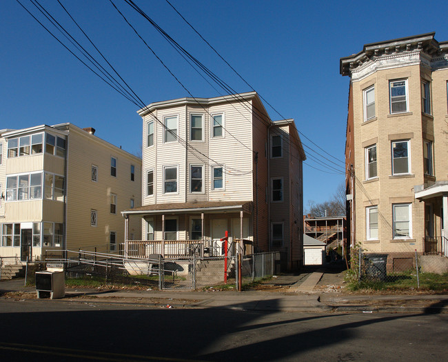 42 Hamilton St in Hartford, CT - Foto de edificio - Building Photo