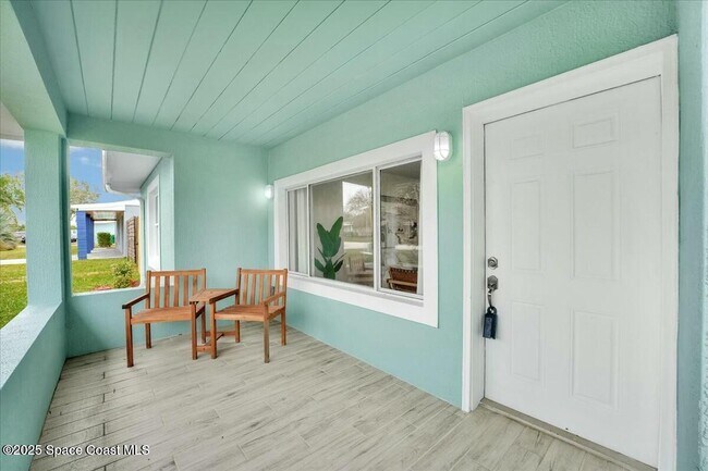 139 W Gadsden Ln in Cocoa Beach, FL - Building Photo - Building Photo