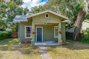 112 S Chandler Ave in DeLand, FL - Building Photo