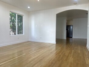 479 Nassau Ave in Los Angeles, CA - Building Photo - Building Photo