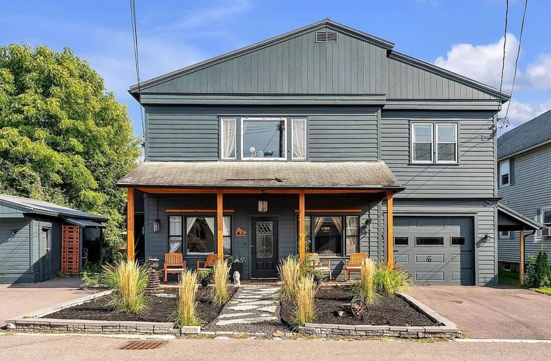 81 Hood St, Unit C in Winooski, VT - Building Photo