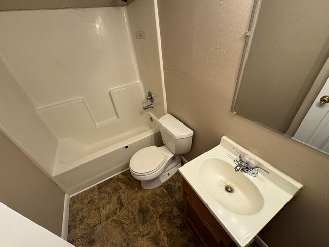 property at 931 Dartmouth Ave