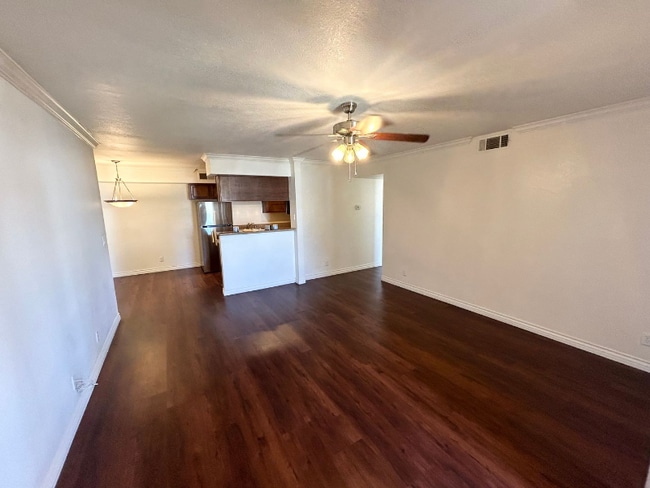 3135 S Mojave Rd in Las Vegas, NV - Building Photo - Building Photo