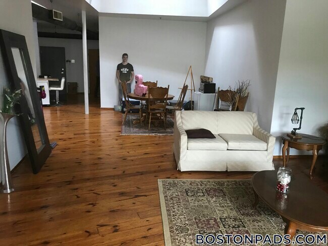 600 Columbia Rd, Unit 21 in Boston, MA - Building Photo - Building Photo