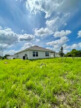 2518 NE 6th Pl in Cape Coral, FL - Building Photo - Building Photo