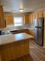 144 Bald Eagle Blvd, Unit 2 in Hollister, MO - Building Photo