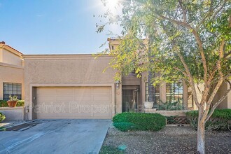 10527 E Fanfol Ln in Scottsdale, AZ - Building Photo - Building Photo