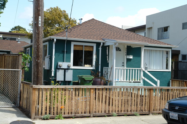 3344-3346 Yosemite Ave in El Cerrito, CA - Building Photo - Building Photo