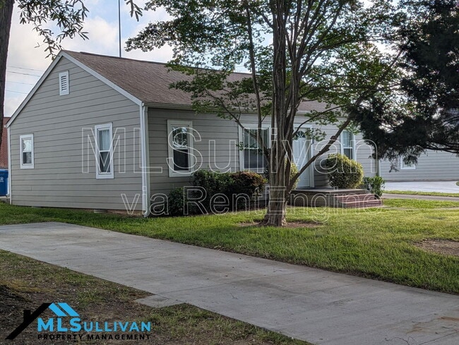 property at 2128 Sovereign St