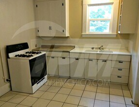 930-936 Chestnut St in Chico, CA - Building Photo - Building Photo