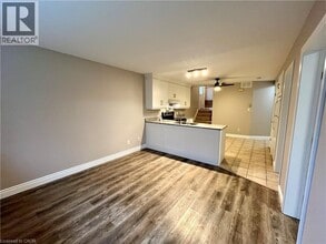 6 Smetana Dr in Kitchener, ON - Building Photo - Building Photo