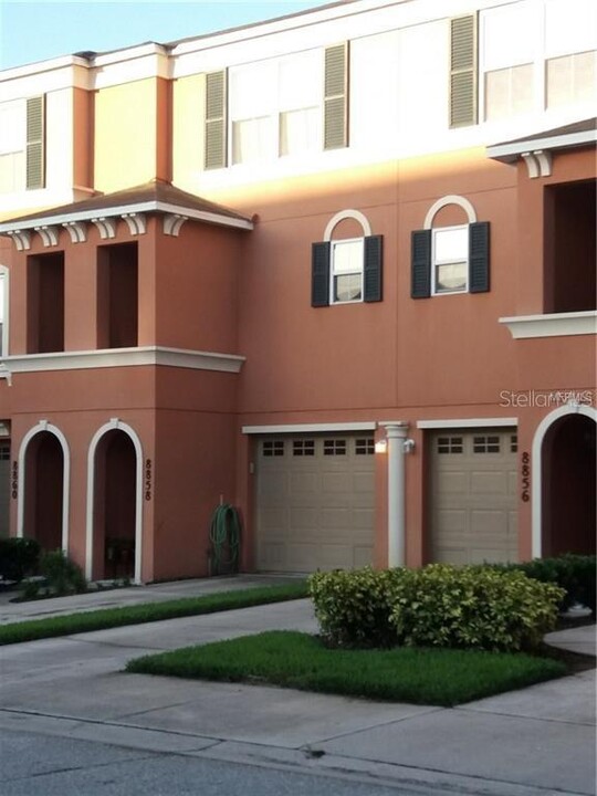 8858 White Sage Loop in Lakewood Ranch, FL - Building Photo