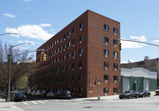 866 E 178th St in Bronx, NY - Building Photo - Primary Photo