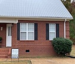 1018 Wesley Cove in Henderson, TN - Building Photo - Building Photo