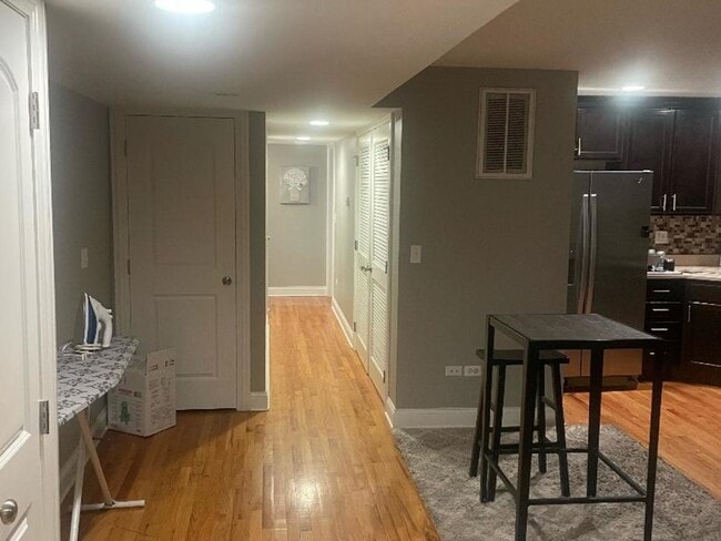 3313 S Calumet Ave in Chicago, IL - Building Photo - Building Photo