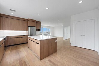 8404 4th Ave in North Bergen, NJ - Building Photo - Building Photo