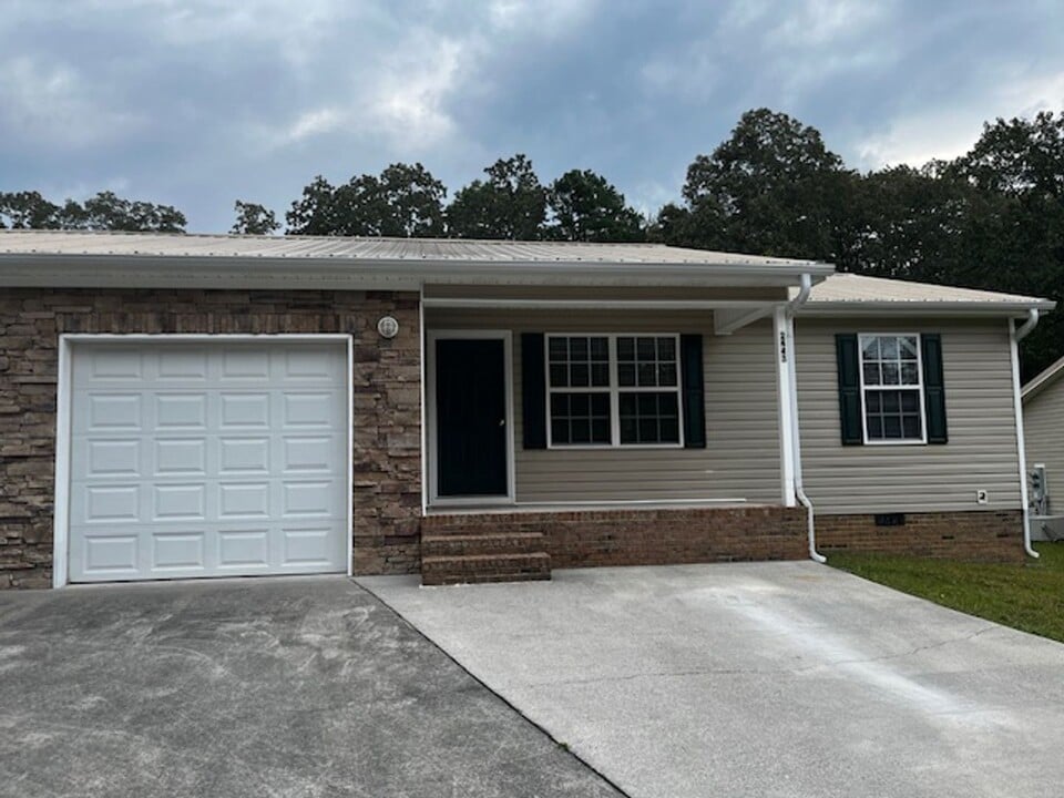2443 Peach Orchard Hill Rd NE in Cleveland, TN - Building Photo
