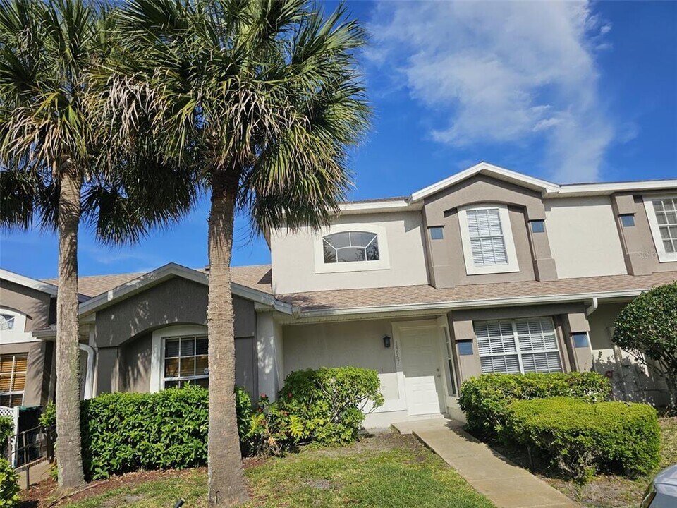 14667 Laguna Beach Cir in Orlando, FL - Building Photo