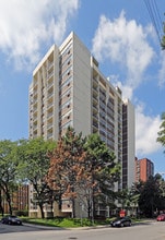 Robinson Place Apartments in Hamilton, ON - Building Photo - Building Photo