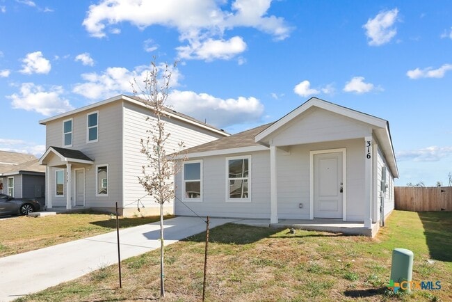 316 Alligator Crk in Seguin, TX - Building Photo - Building Photo