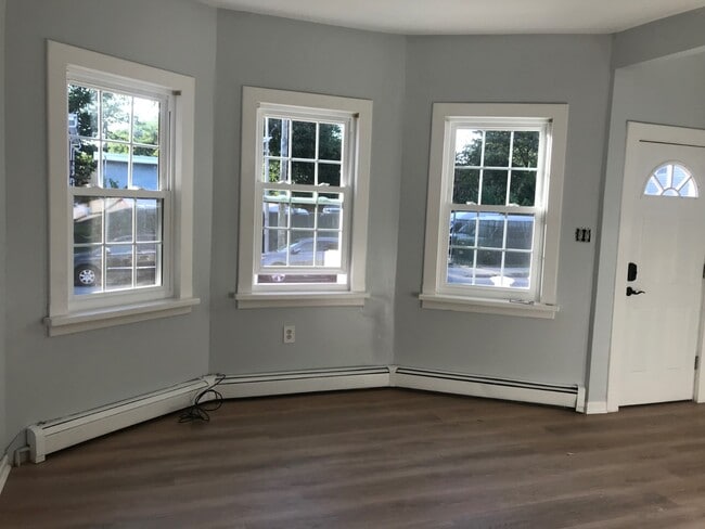 242 Sanford St in East Orange, NJ - Building Photo - Building Photo