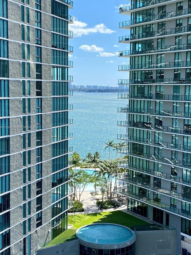 501 NE 31st St in Miami, FL - Building Photo - Building Photo