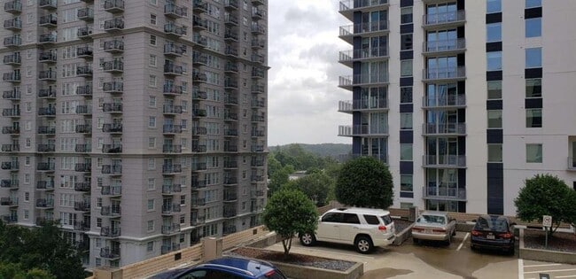property at 1101 Juniper St NE