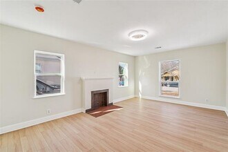 734 Genoa Ave in Dallas, TX - Building Photo - Building Photo