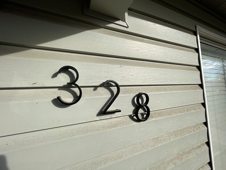 328 L St in Sparks, NV - Building Photo