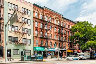 207 E 14th St in New York, NY - Building Photo - Building Photo