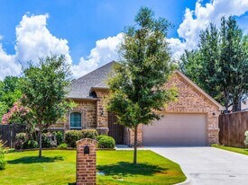 521 Corriente Trail in Azle, TX - Building Photo