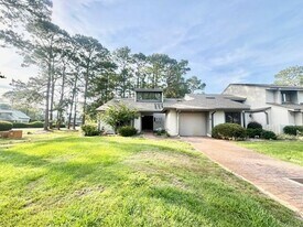 155 Gleneagles Dr in Niceville, FL - Building Photo