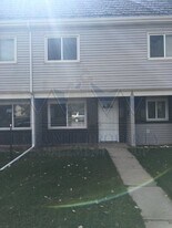 802 E Canby St in Laramie, WY - Building Photo